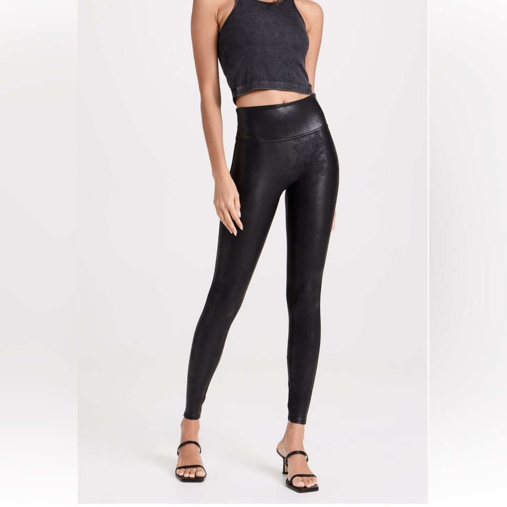 SPANX Faux Leather Leggings size medium